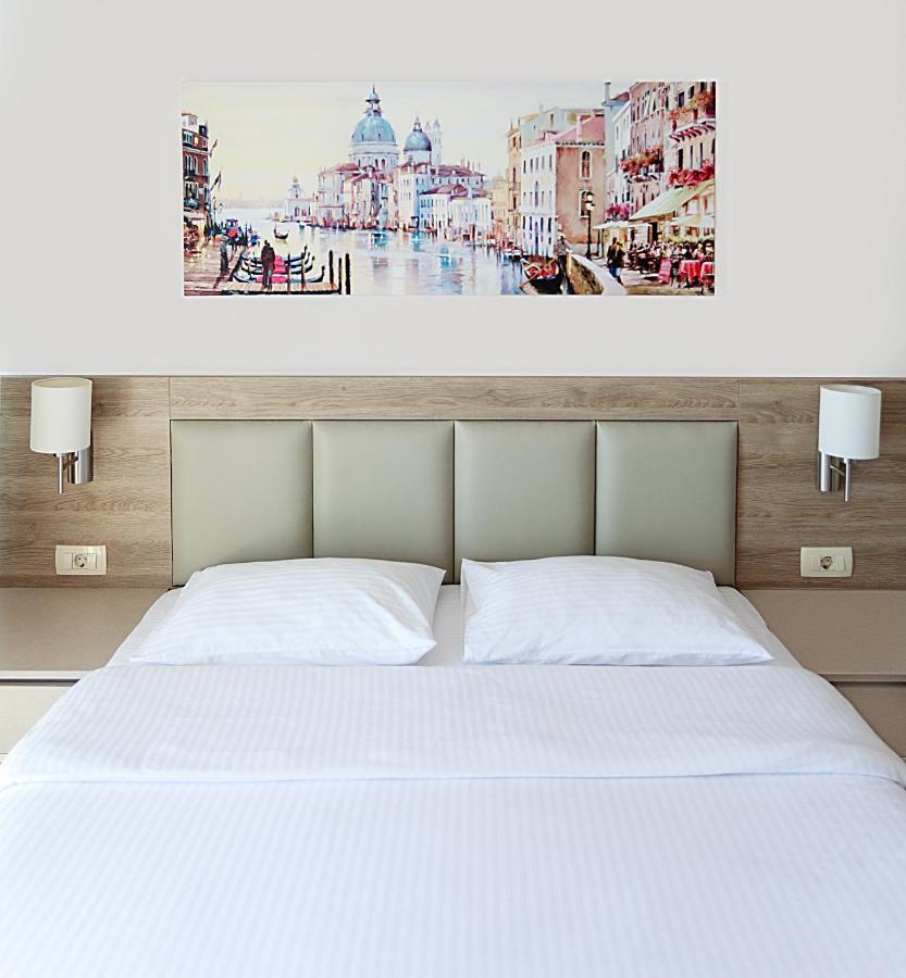 Tophill Altezza Premium - View And Pool Apartment Budva