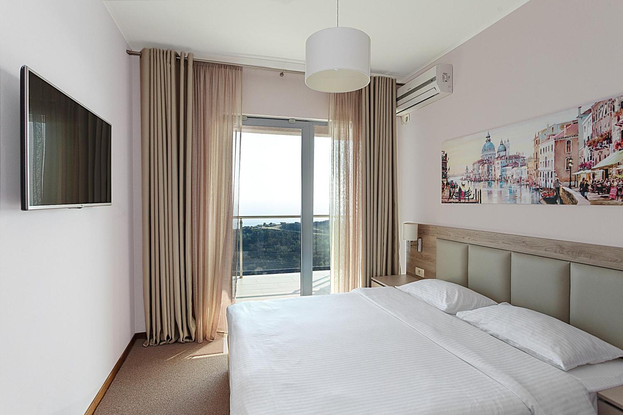 Tophill Altezza Premium - View And Pool