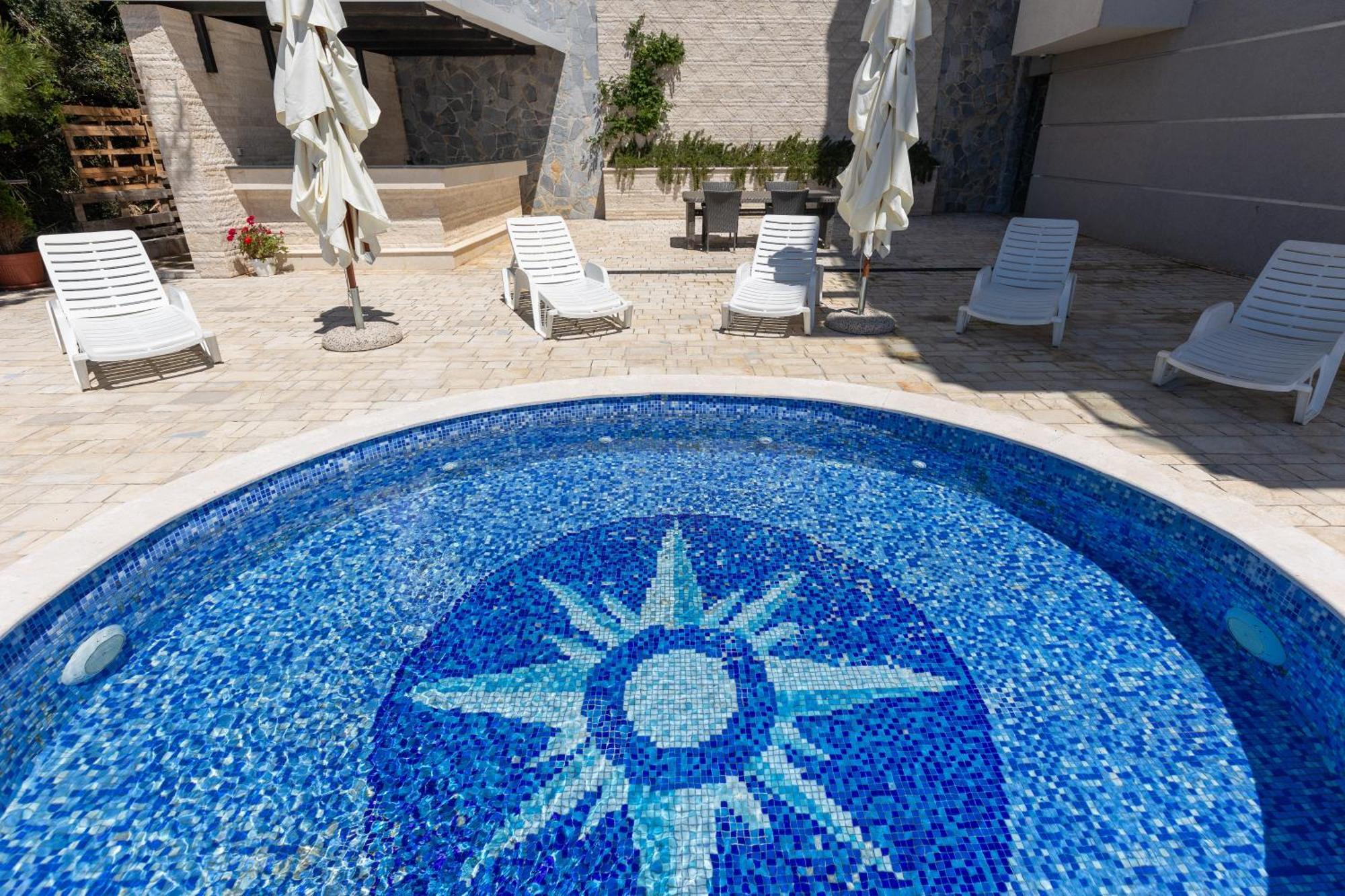 Апартаменты Tophill Altezza Premium - View And Pool *